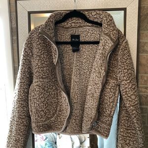 SMALL ZIP UP TEDDY COAT